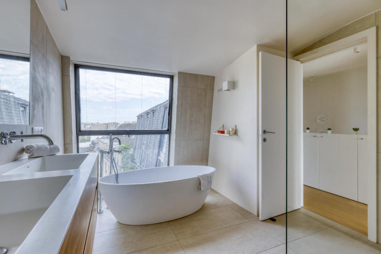 Apartment Luxury Penthouse With A/c Terrace & View-le Marais Paris