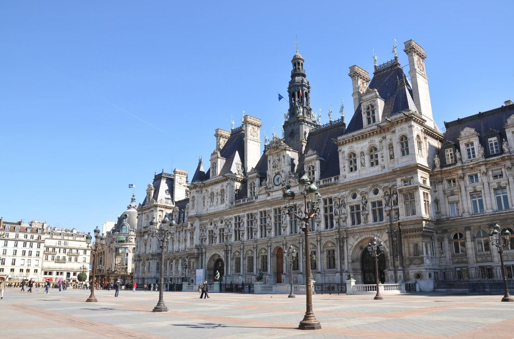Luxury Penthouse With A/c Terrace & View-le Marais *